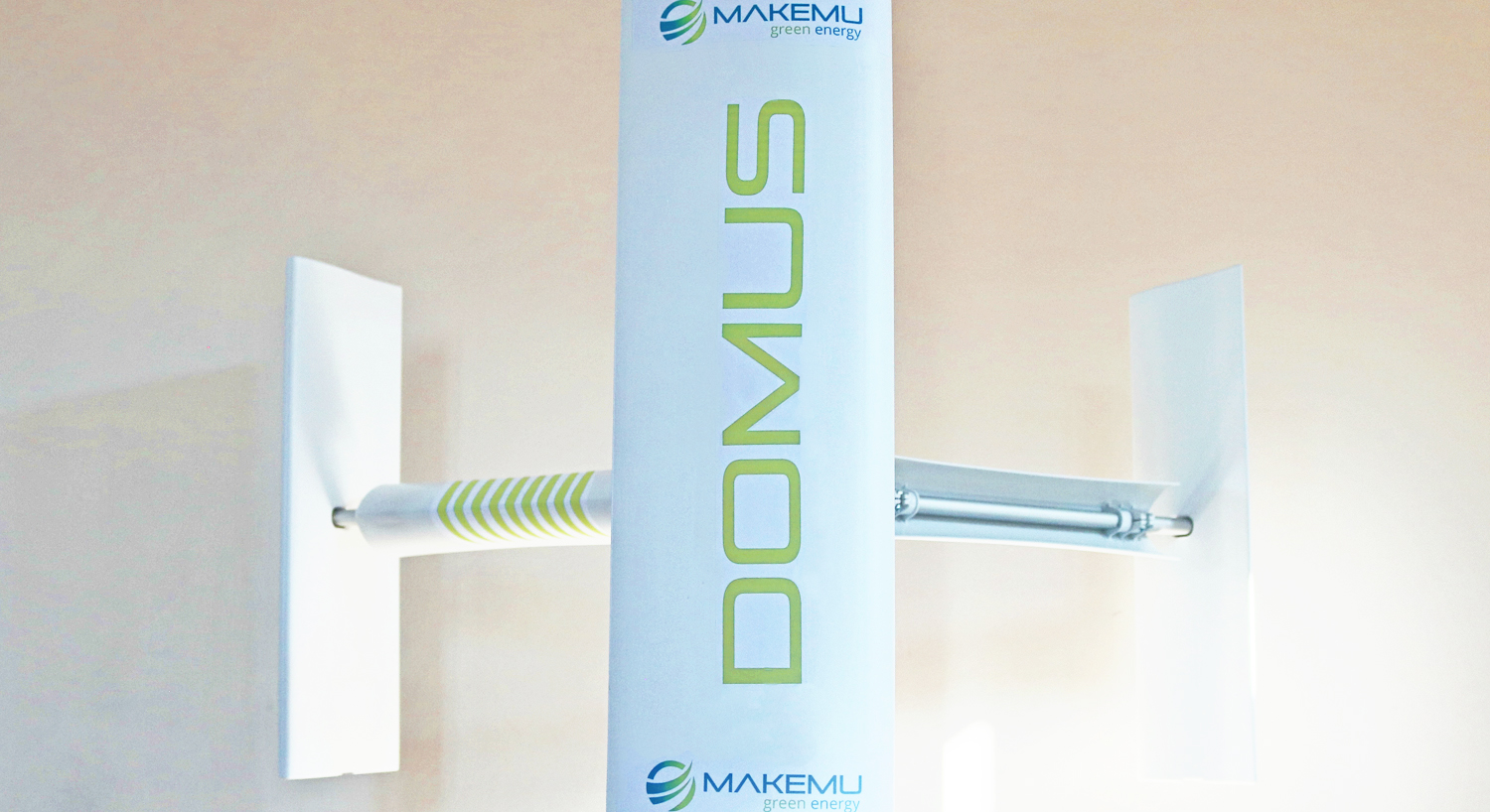 MAKEMU ITALY, je italský výrobce vertikálních větrných turbín 3000W, 1000W a 500W.